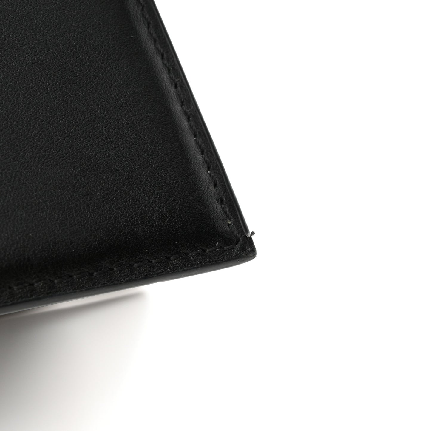Smooth Calfskin Le Chiquito Moyen Black