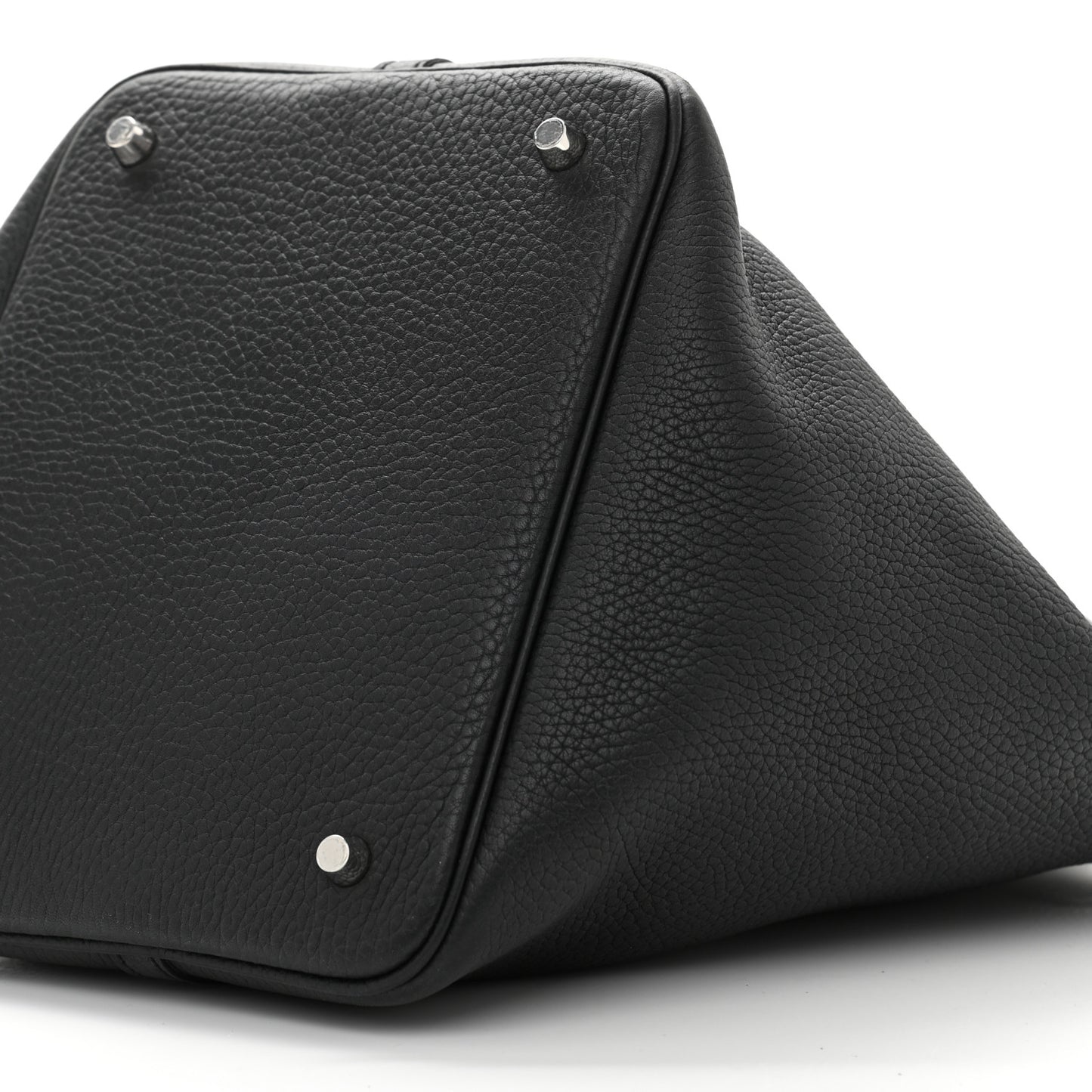Taurillon Clemence Picotin Lock 26 GM Black