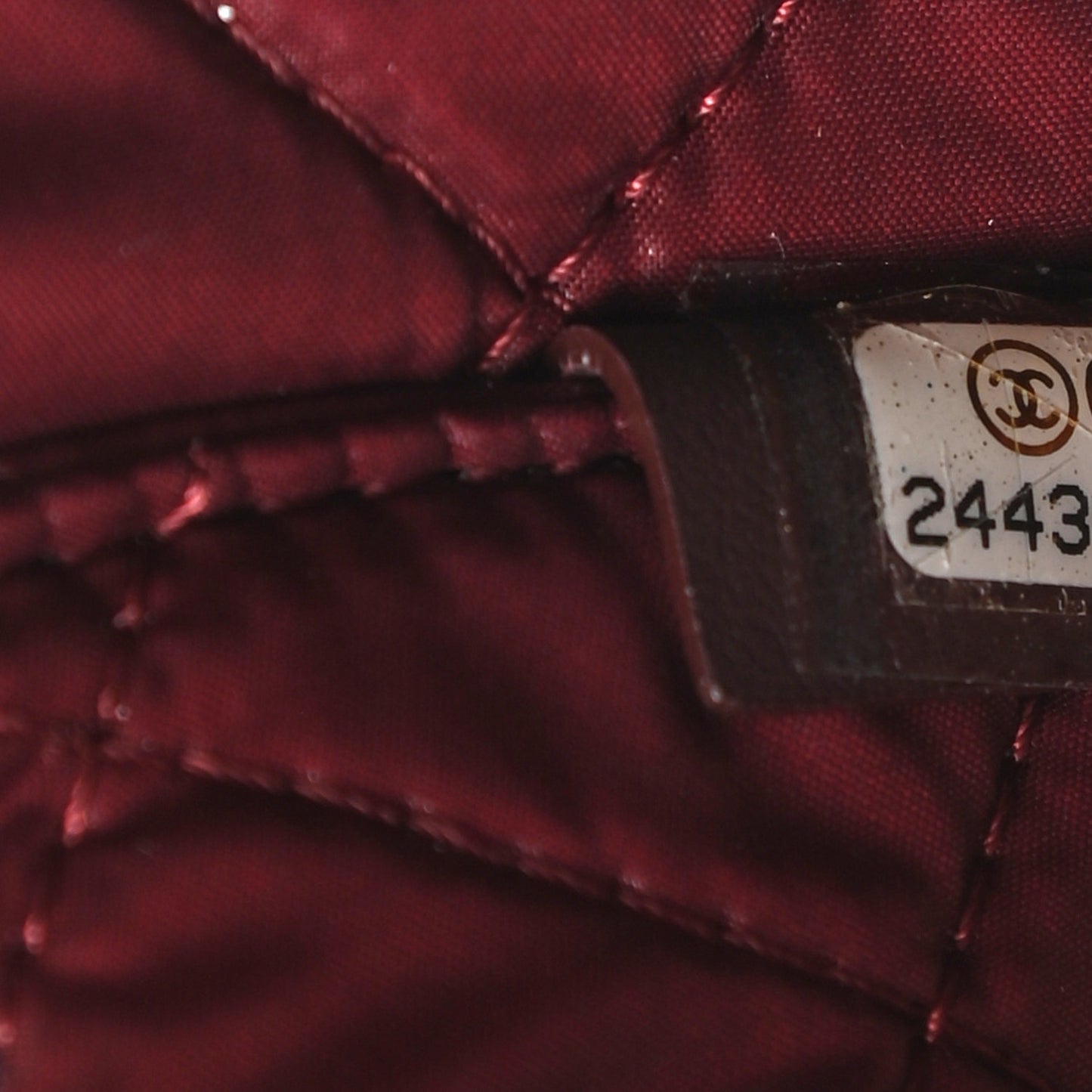 Caviar Quilted Large Vanity Pouch Black