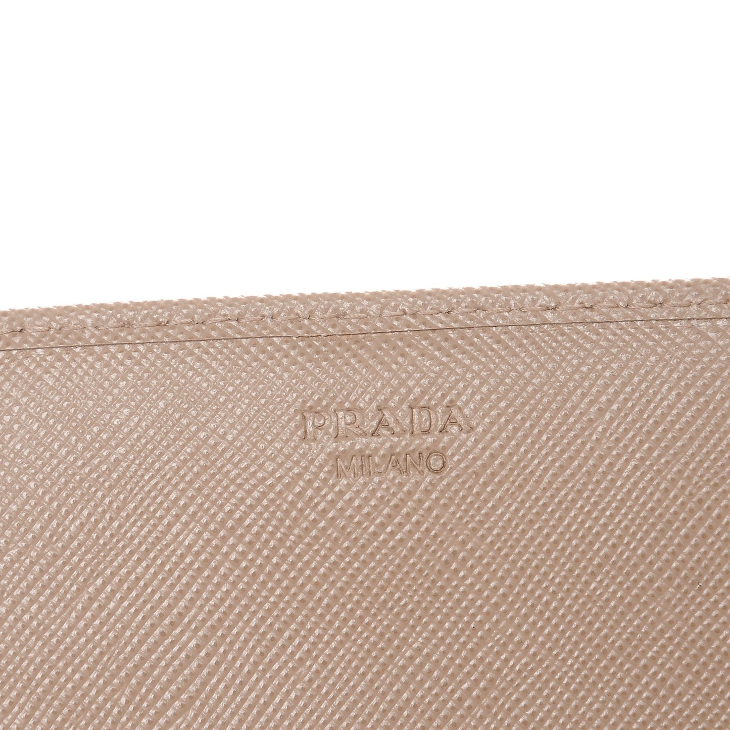 Saffiano Metal Oro Chain Wallet Cammeo