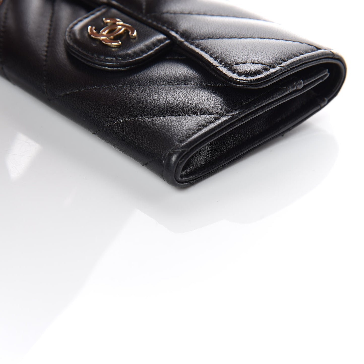 Lambskin Chevron Quilted Flap Card Holder Black