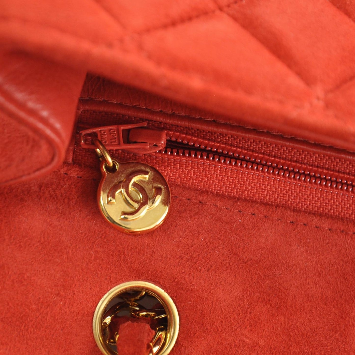 Suede Quilted Medium Flap Red