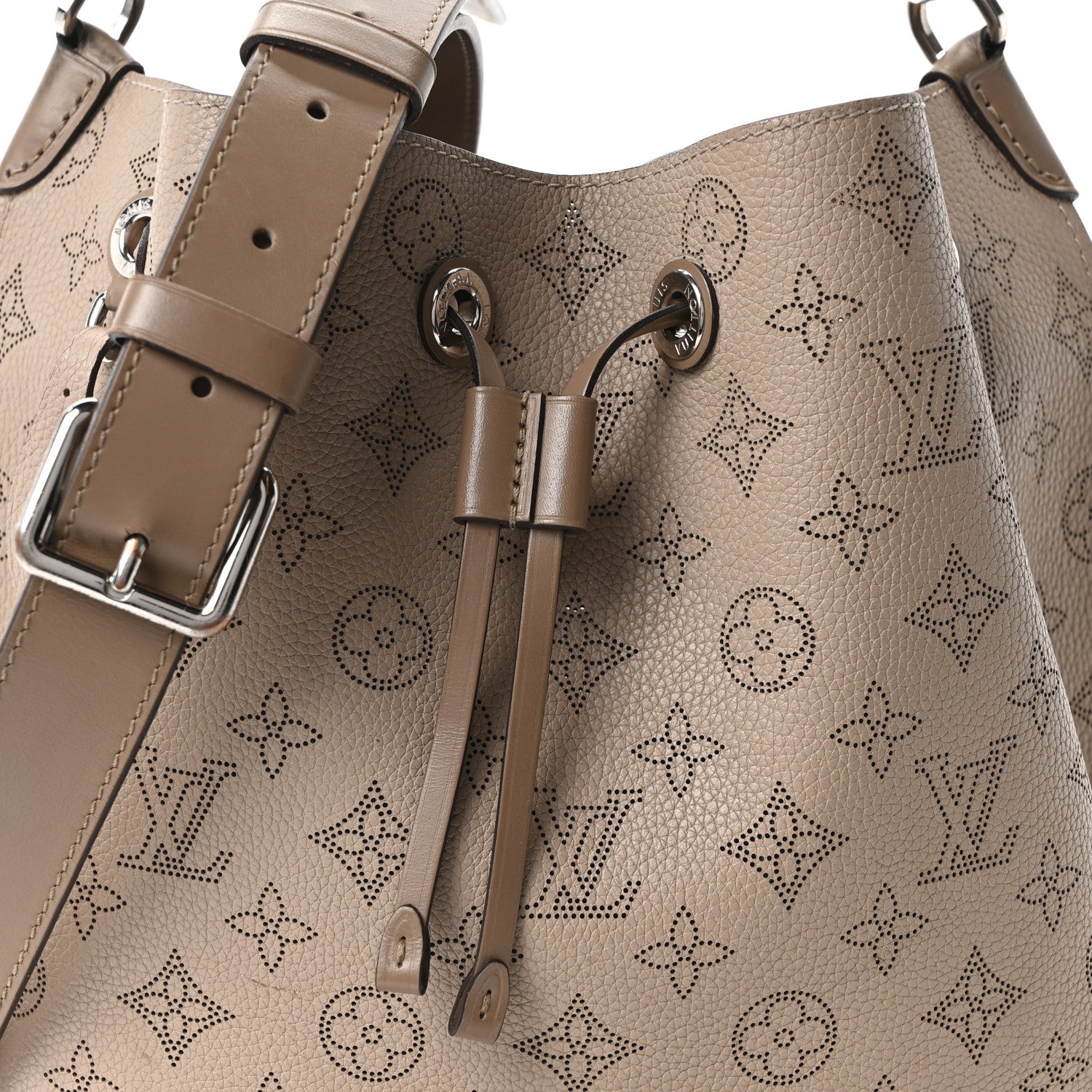 Louis Vuitton Mahina Muria Galet 6 of 8