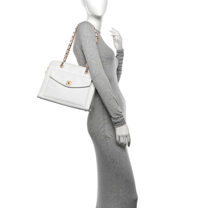 Chanel Caviar CC Shoulder Bag White 2 of 17
