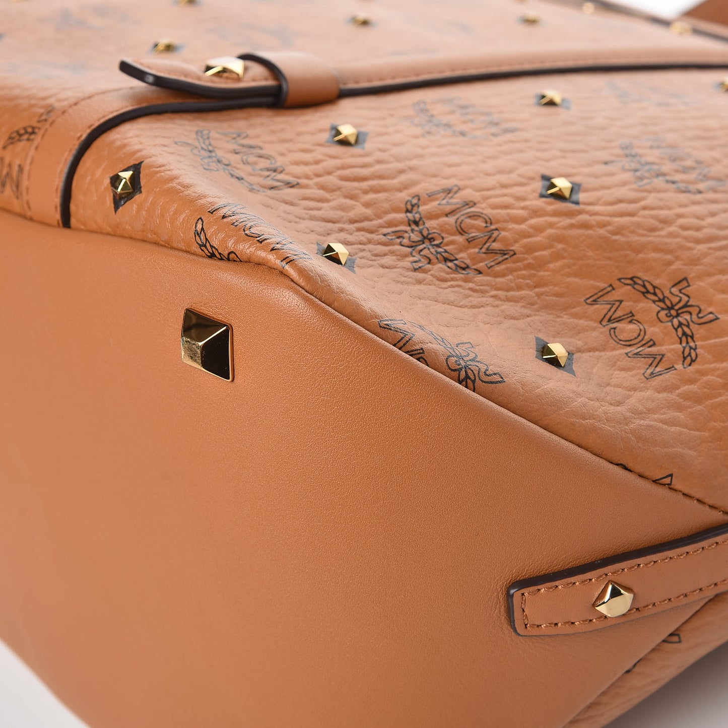 Visetos Studded Medium Shopping Tote Cognac