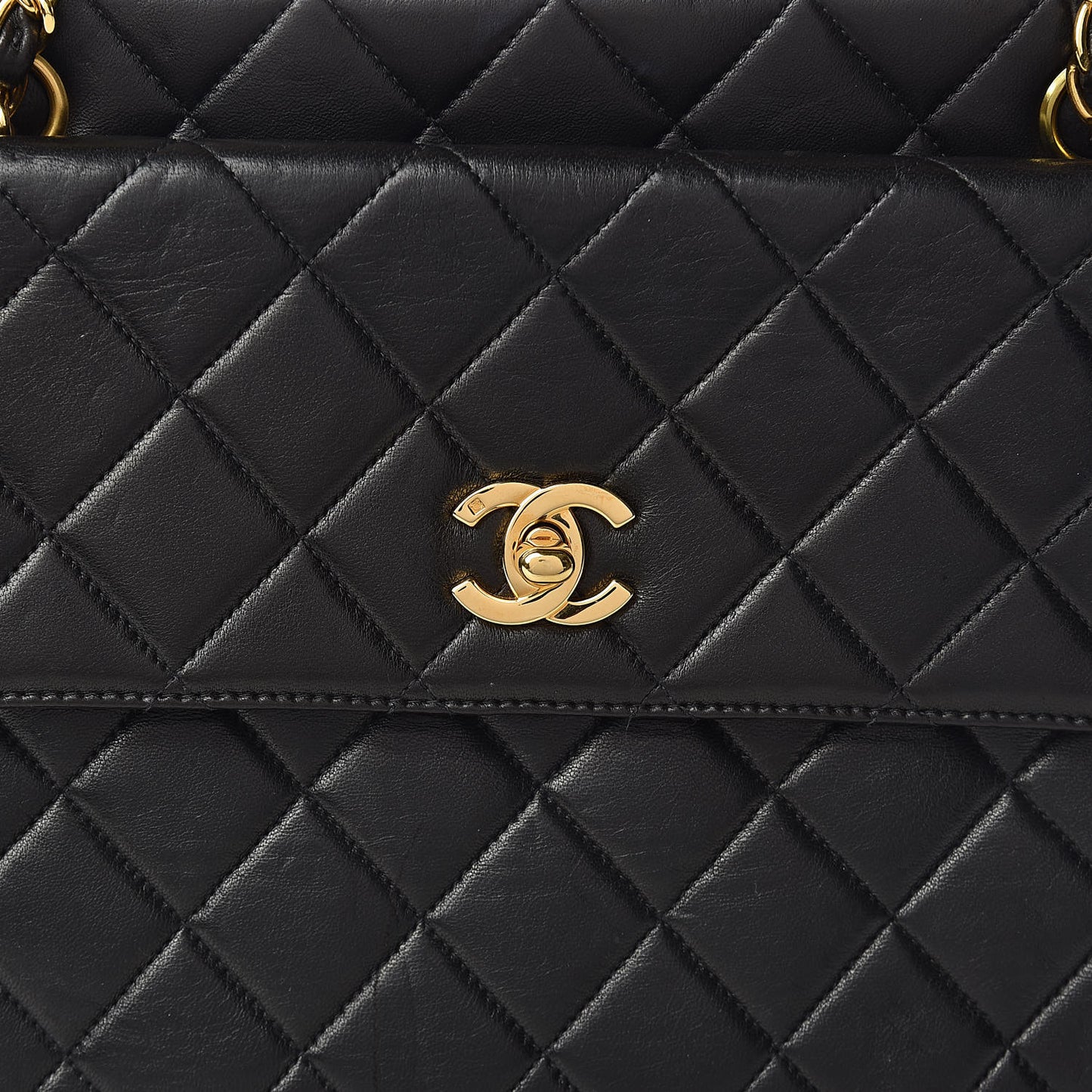 Lambskin Quilted Shoulder Bag Black