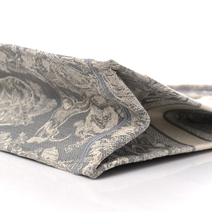 Christian Dior Canvas Embroidered Large Dioriviera Toile De Jouy Book Tote Gray 9 of 10