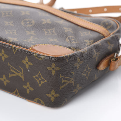 Louis Vuitton Monogram Trocadero 30 8 of 8