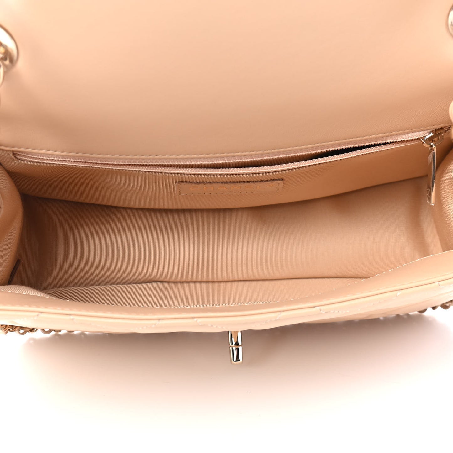 Crumpled Calfskin Medium Chain All Over Flap Beige
