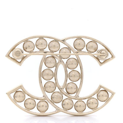 Chanel Pearl CC Brooch Light Gold 3 of 4
