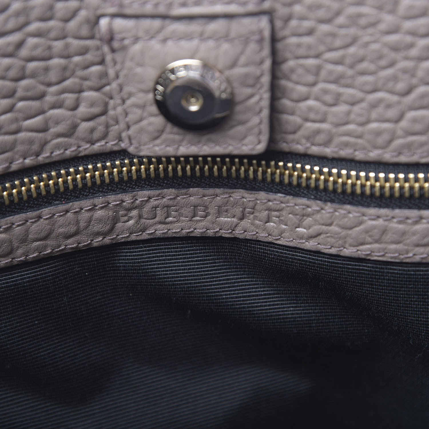 Burberry Heritage Grain Medium Woodbury Tote Pale Taupe 7 of 24