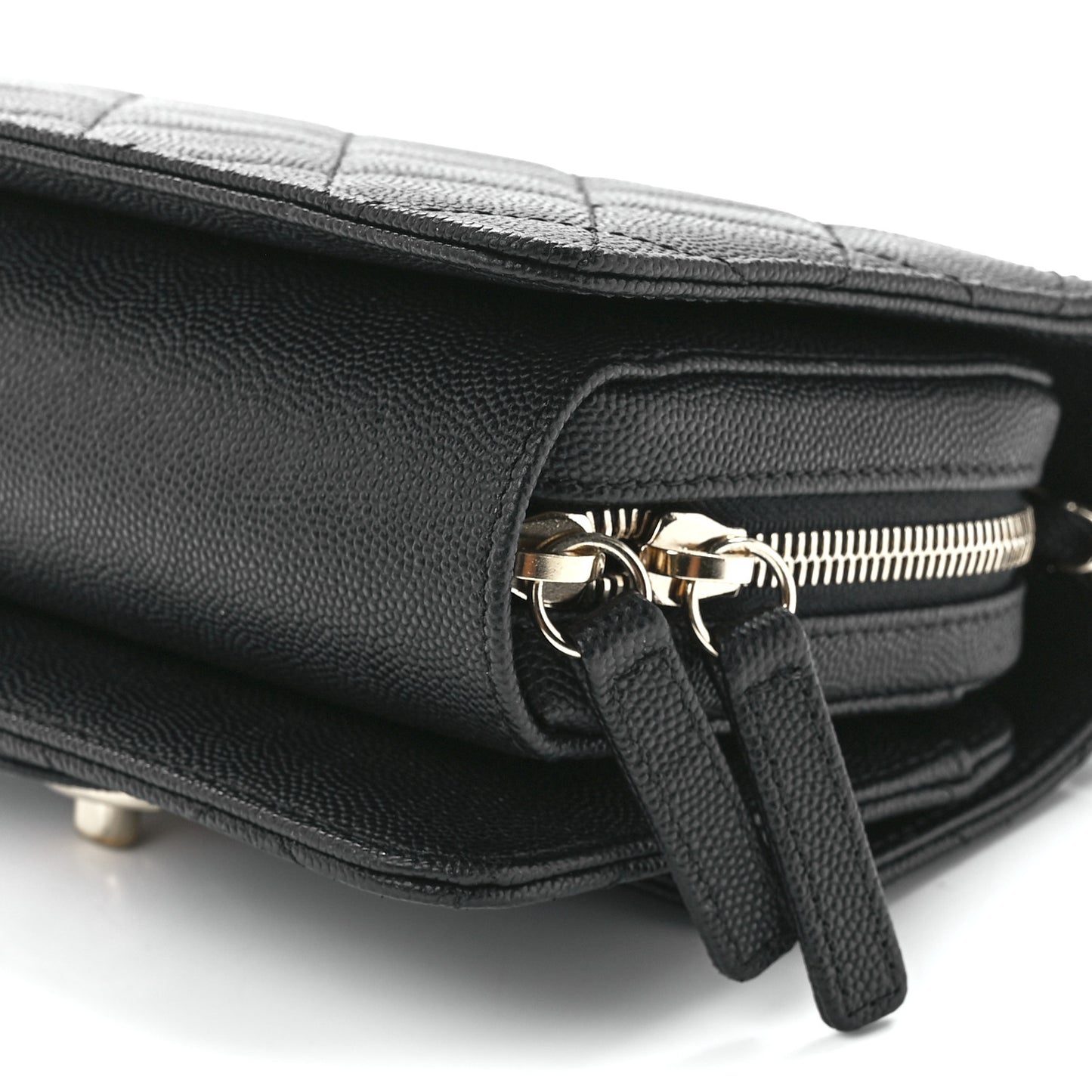 Caviar Quilted Like A Wallet Flap Black