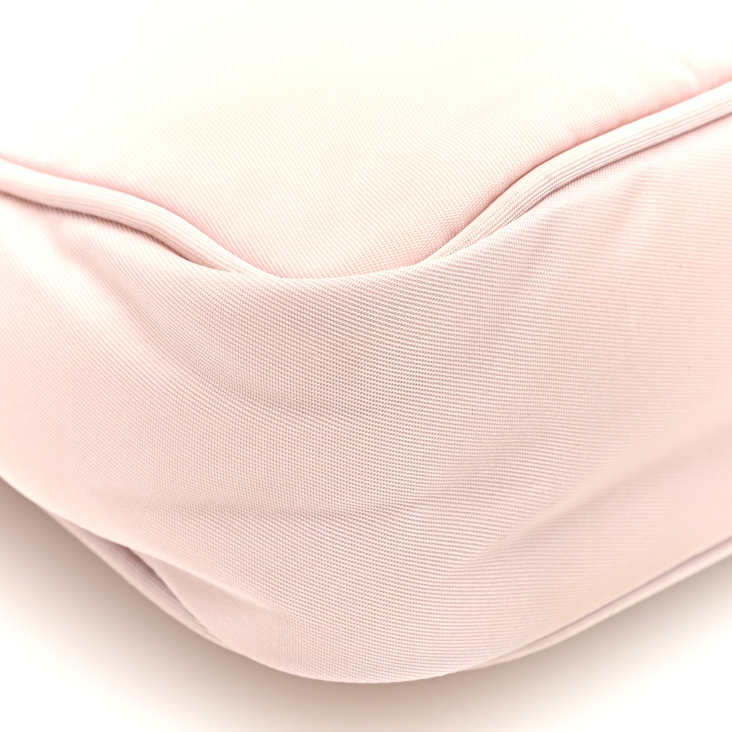 Tessuto Nylon Saffiano Re-Edition 2000 Bag Alabastro