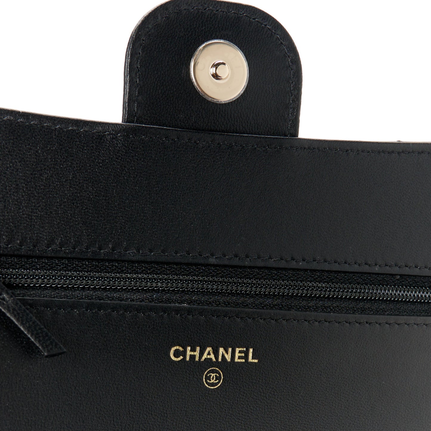 Lambskin Plexi Quilted Wallet On Chain WOC Black