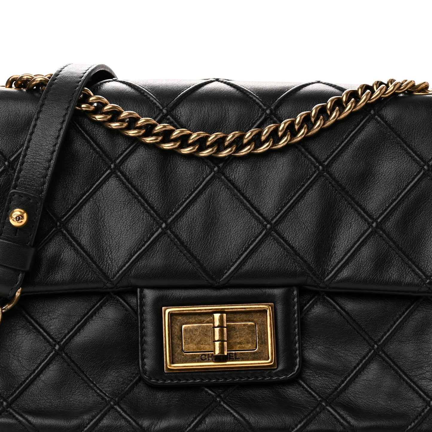 Calfskin Diamond Debossed Medium Cosmos Flap Black