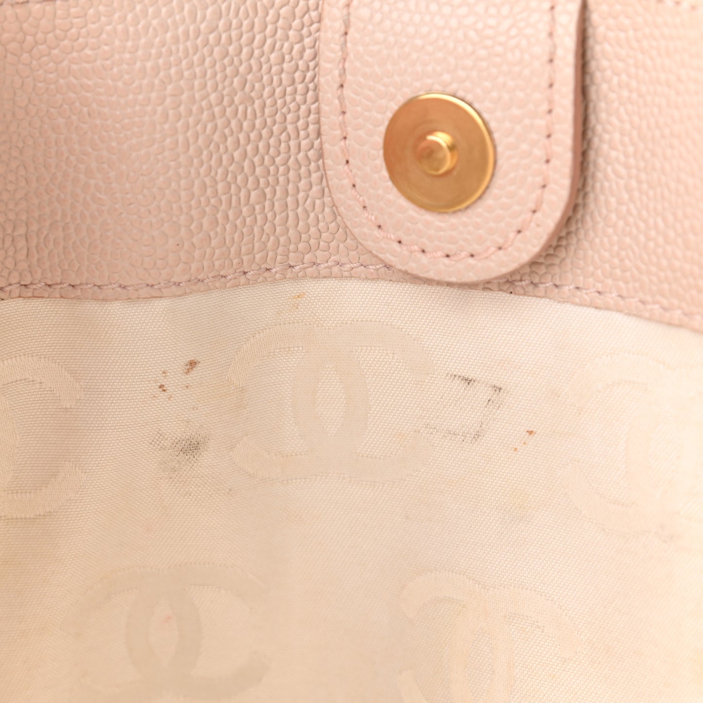 Caviar Quilted Tote Light Pink