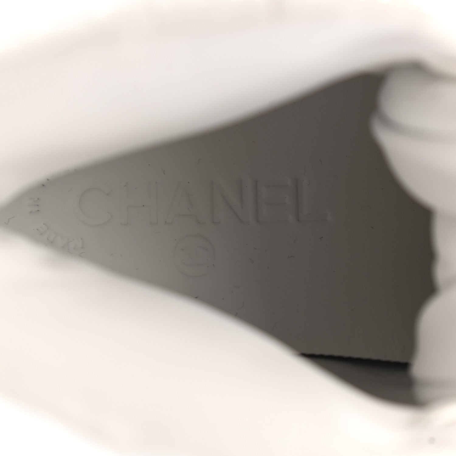 Chanel Calfskin Crocodile Embossed Cocodile High Top Sneakers 40 White 7 of 10