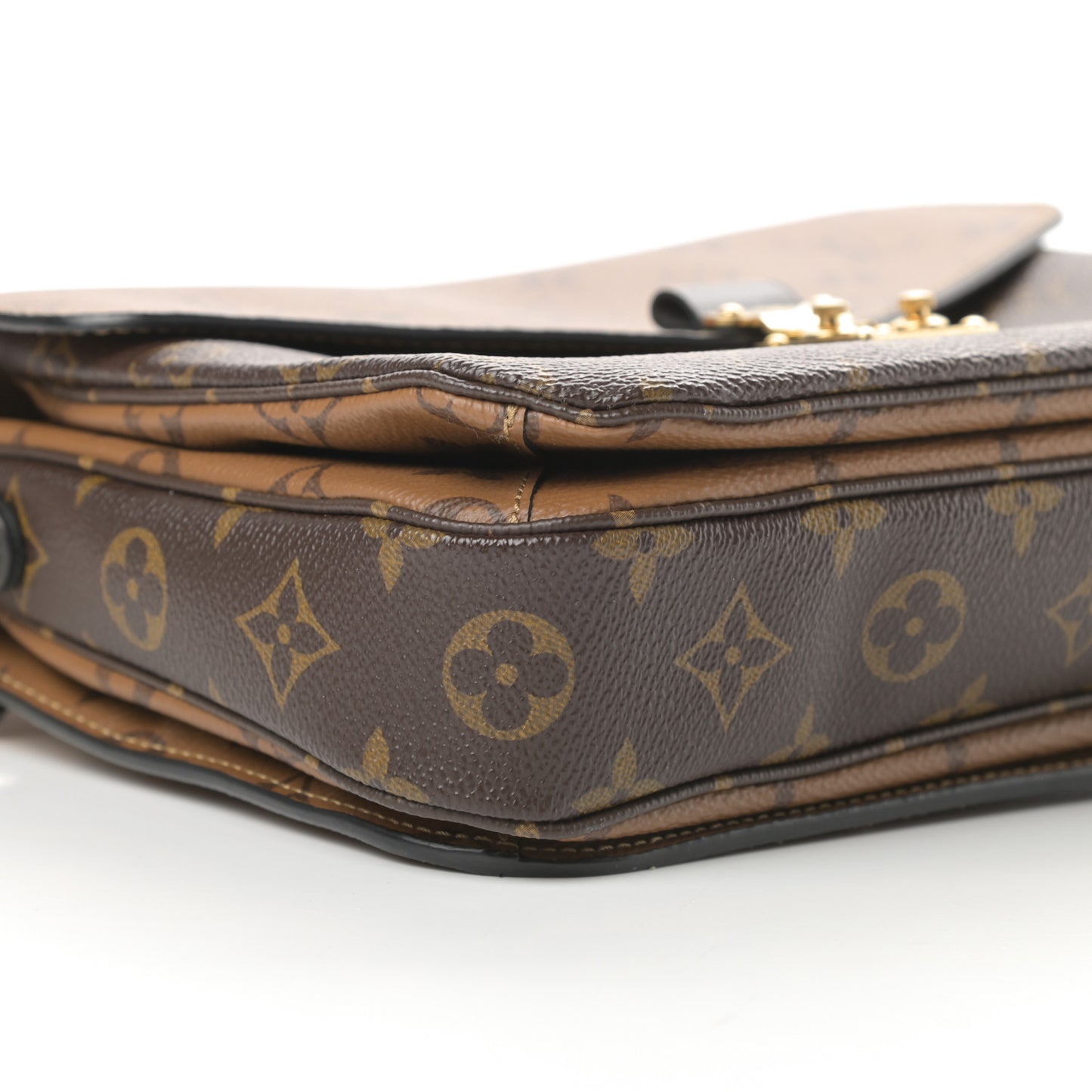 Reverse Monogram Pochette Metis