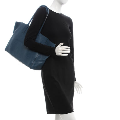 MCM Grained Calfskin Medium Reversible Wandel Tote Blue 2 of 14