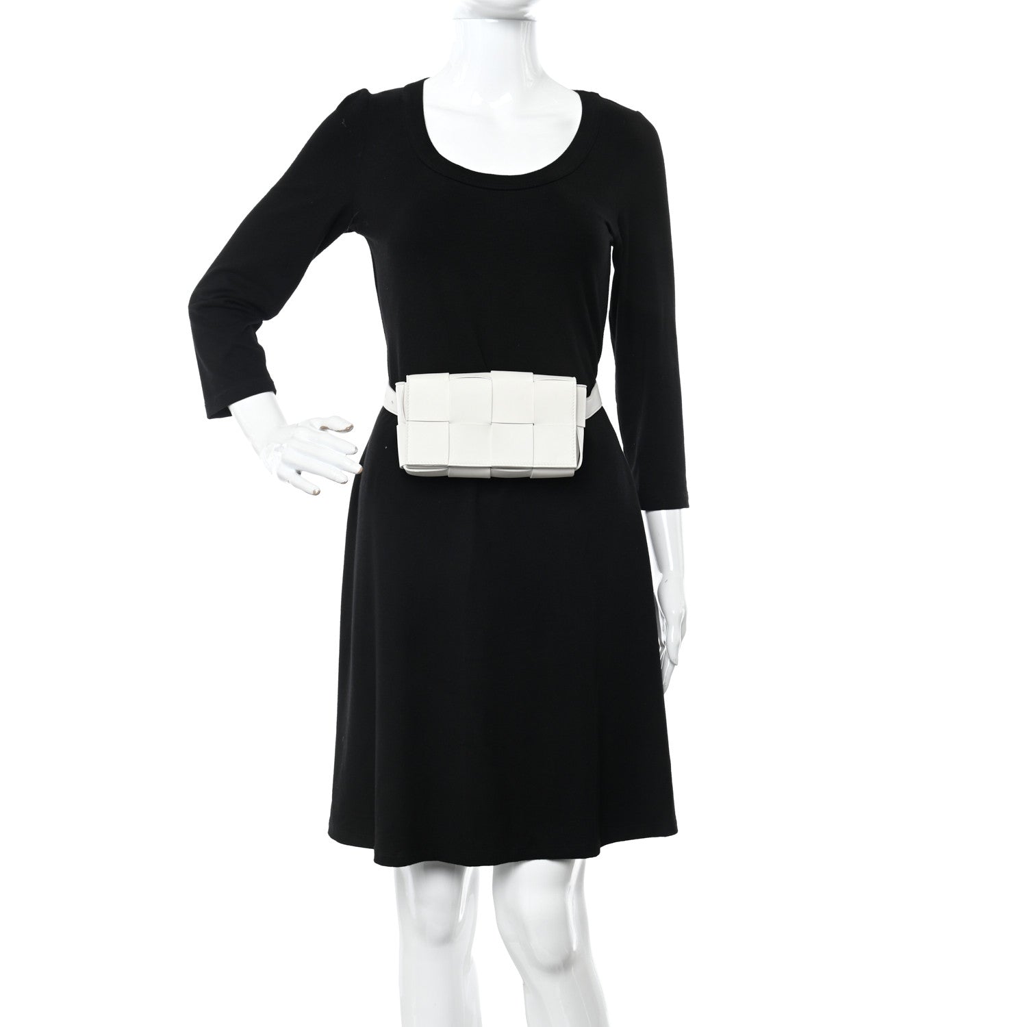 Bottega Veneta Nappa Maxi Intreccio The Belt Cassette Bag White 2 of 10