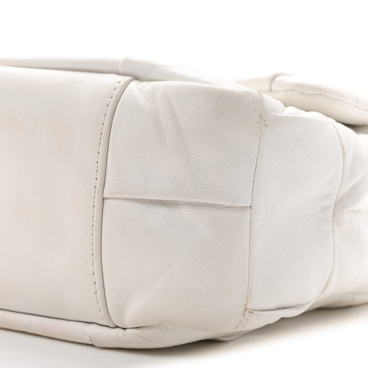 Lambskin Igloo Single Flap White
