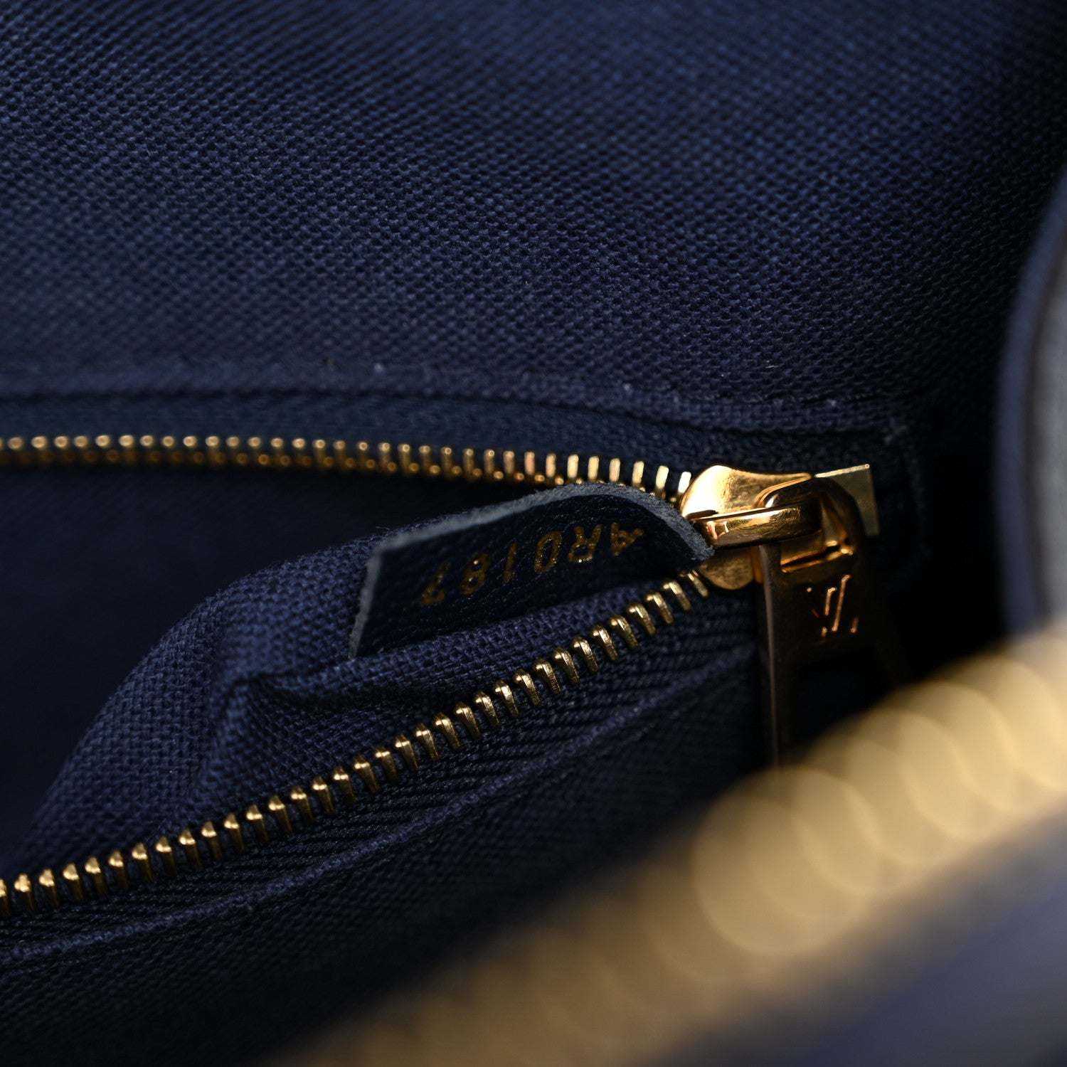 Louis Vuitton Epi Vaneau MM Marine Rouge 7 of 14