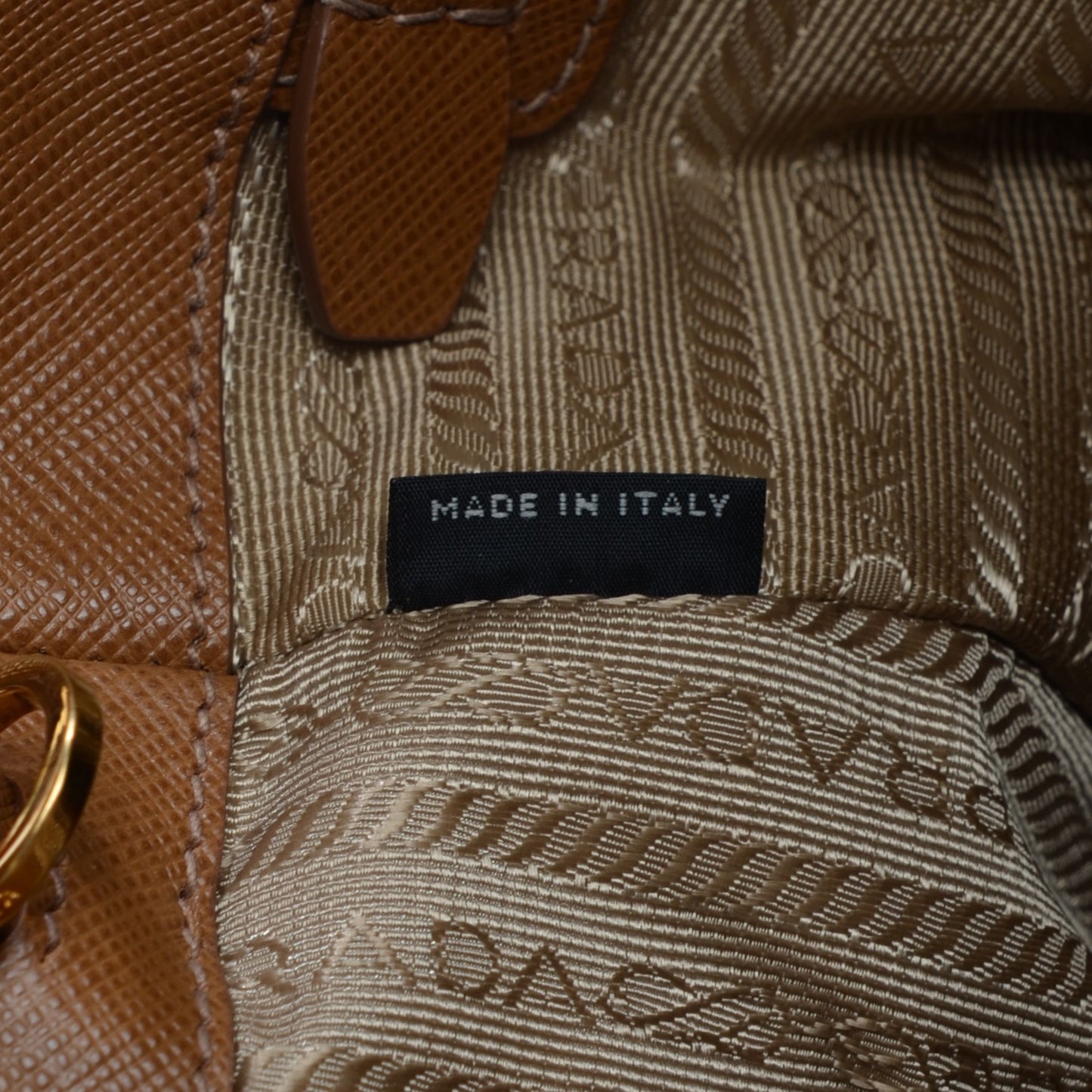 Saffiano Small Galleria Double Zip Tote Caramel