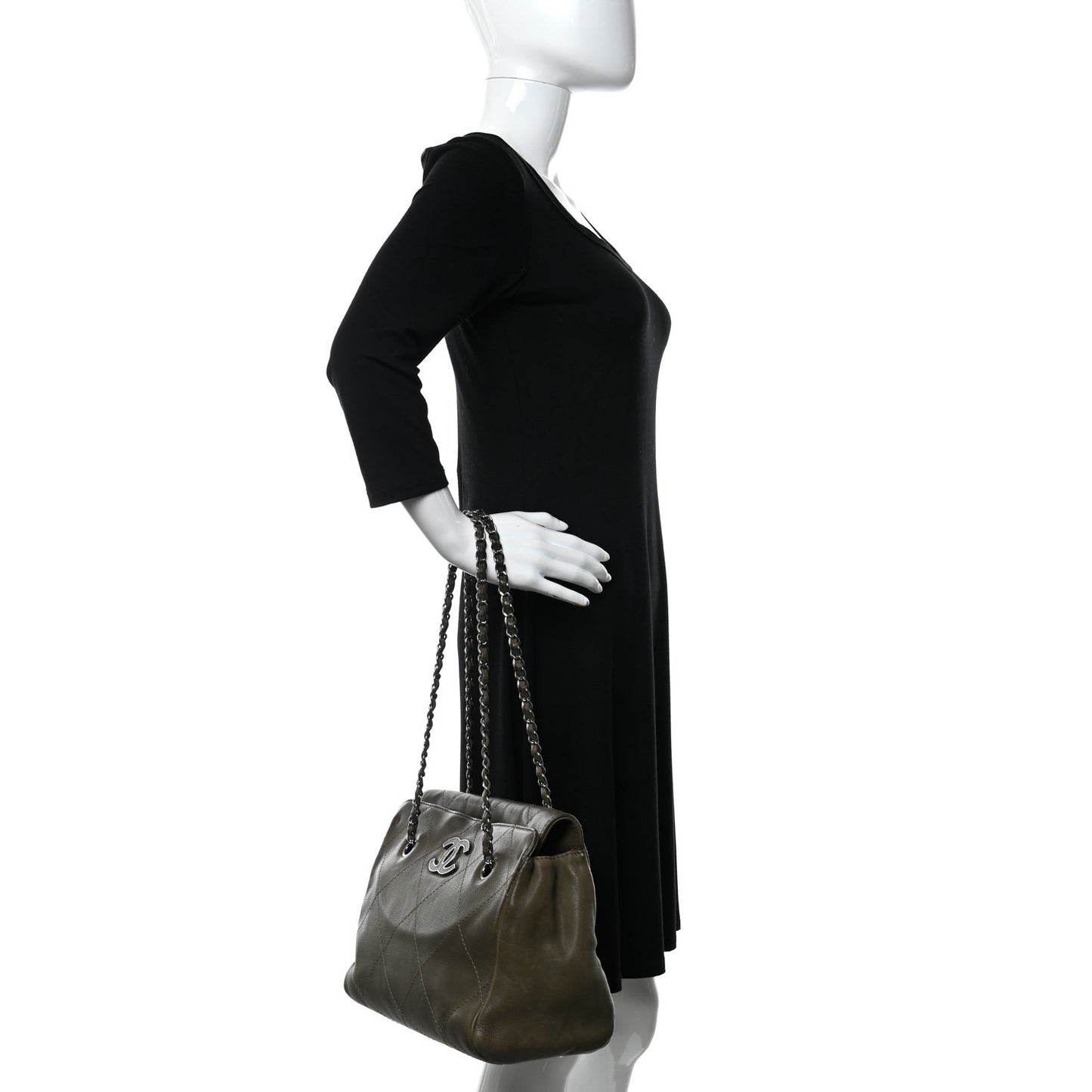 Washed Calfskin Diamond Stitch Large Hamptons Shopping Tote Green