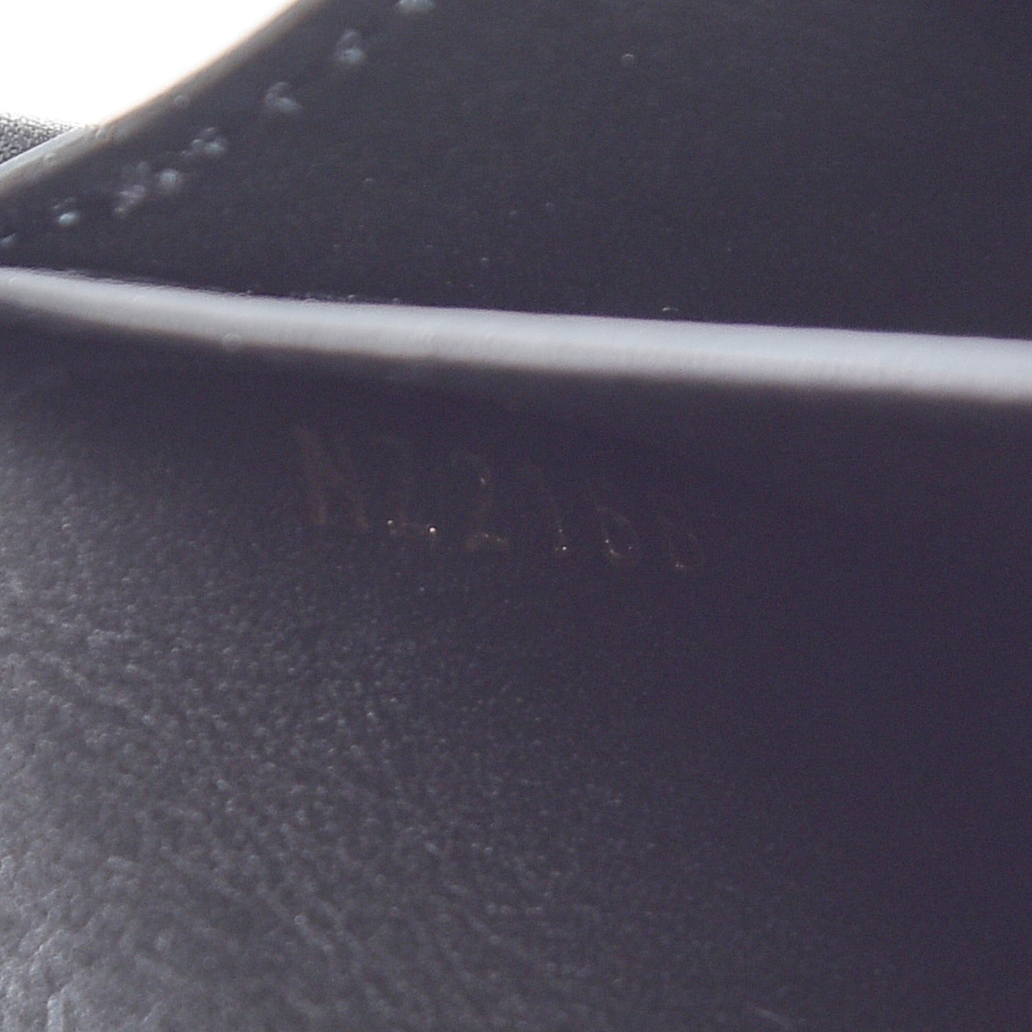 Calfskin New Wave Long Wallet Black