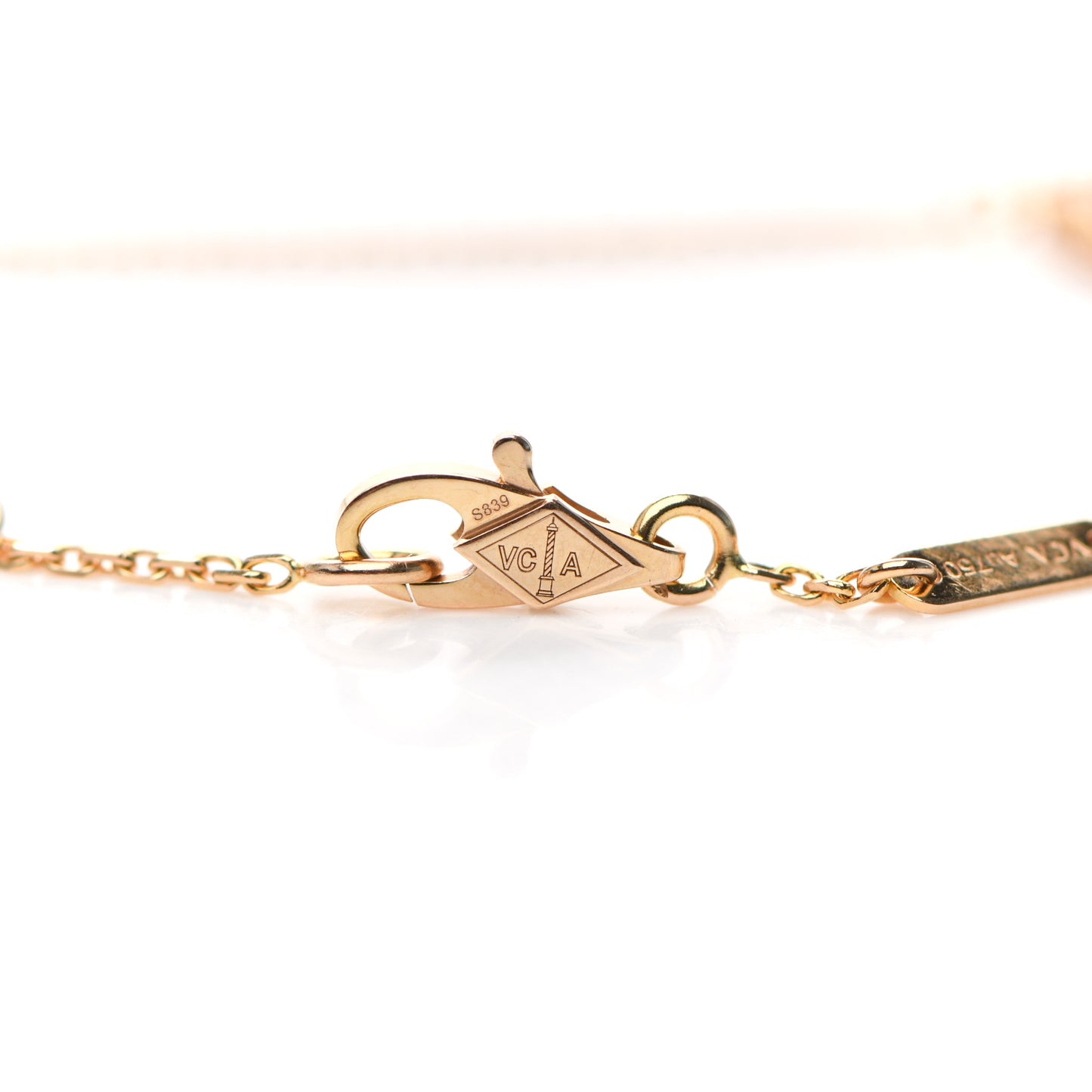 18K Rose Gold Carnelian Sweet Alhambra Bracelet