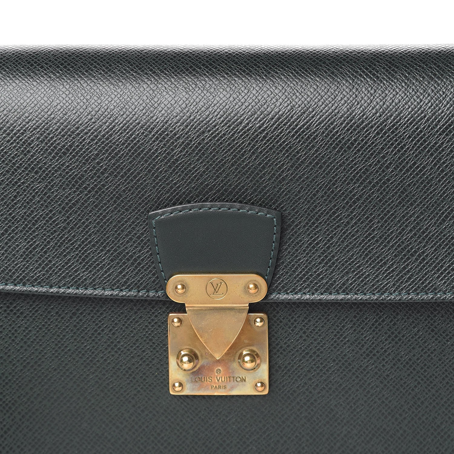 Louis Vuitton Taiga Pochette Belaia Epicea 16 of 16