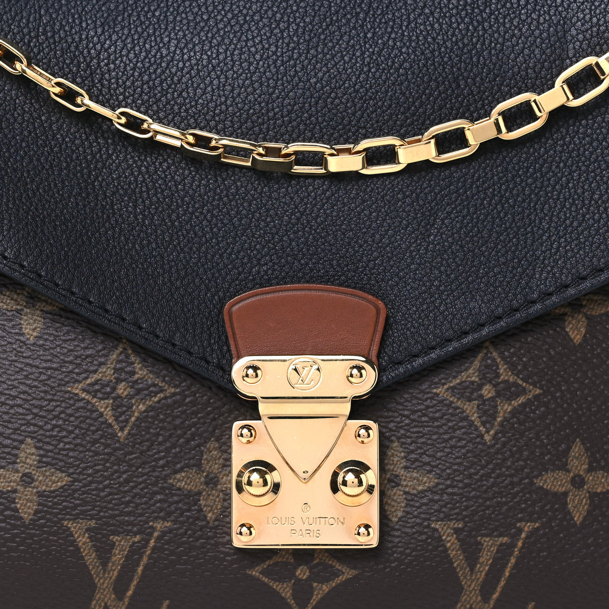 Monogram Pallas Chain Black
