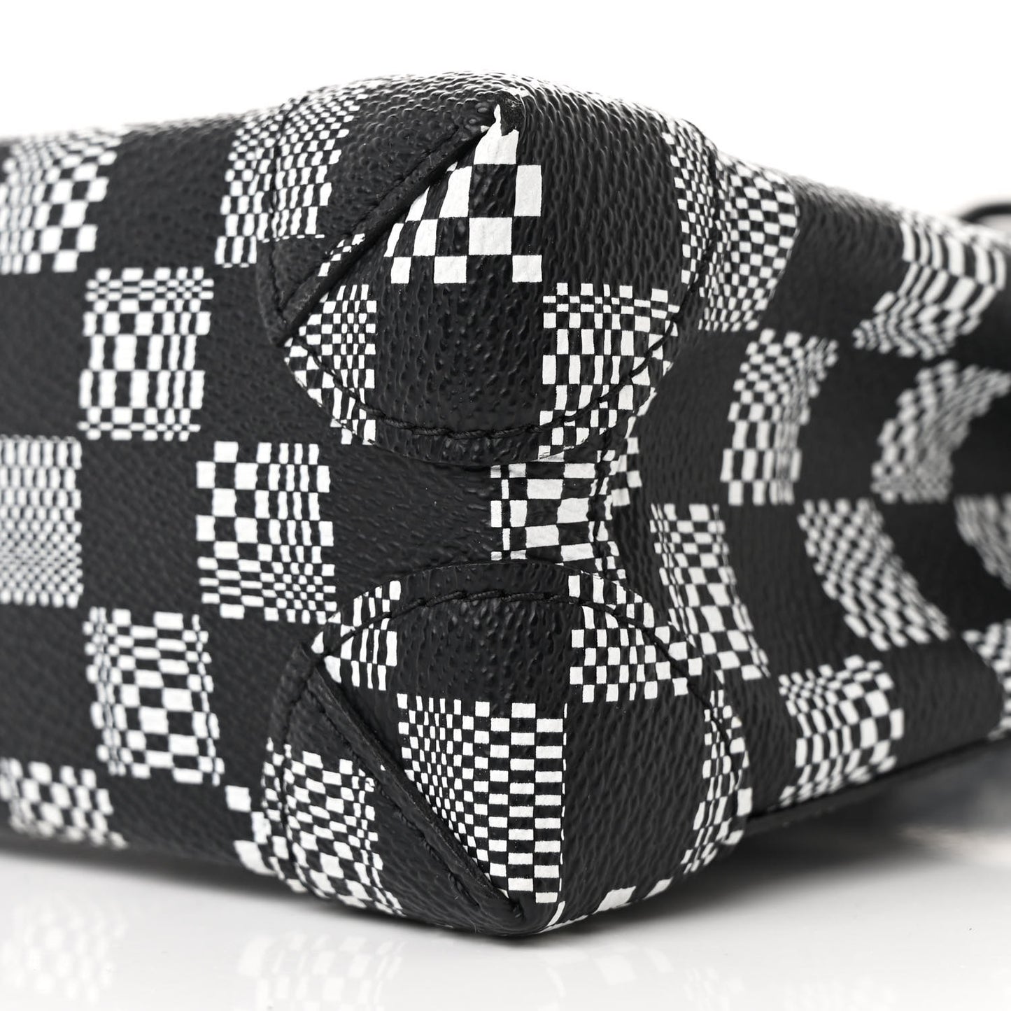 Damier Distorted Steamer XS