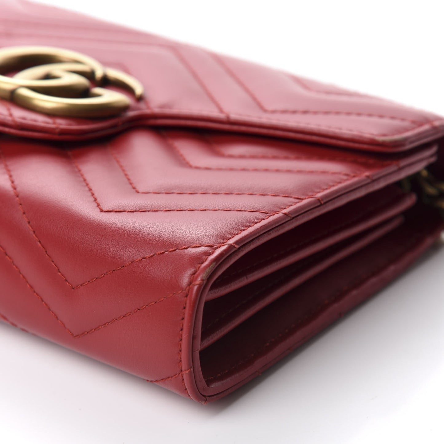 Calfskin Matelasse GG Marmont Chain Wallet Hibiscus Red