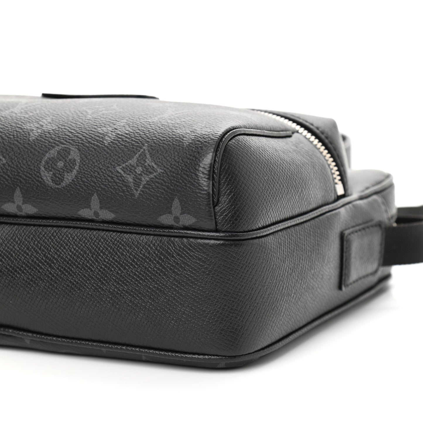Taiga Monogram Eclipse Outdoor Messenger Black