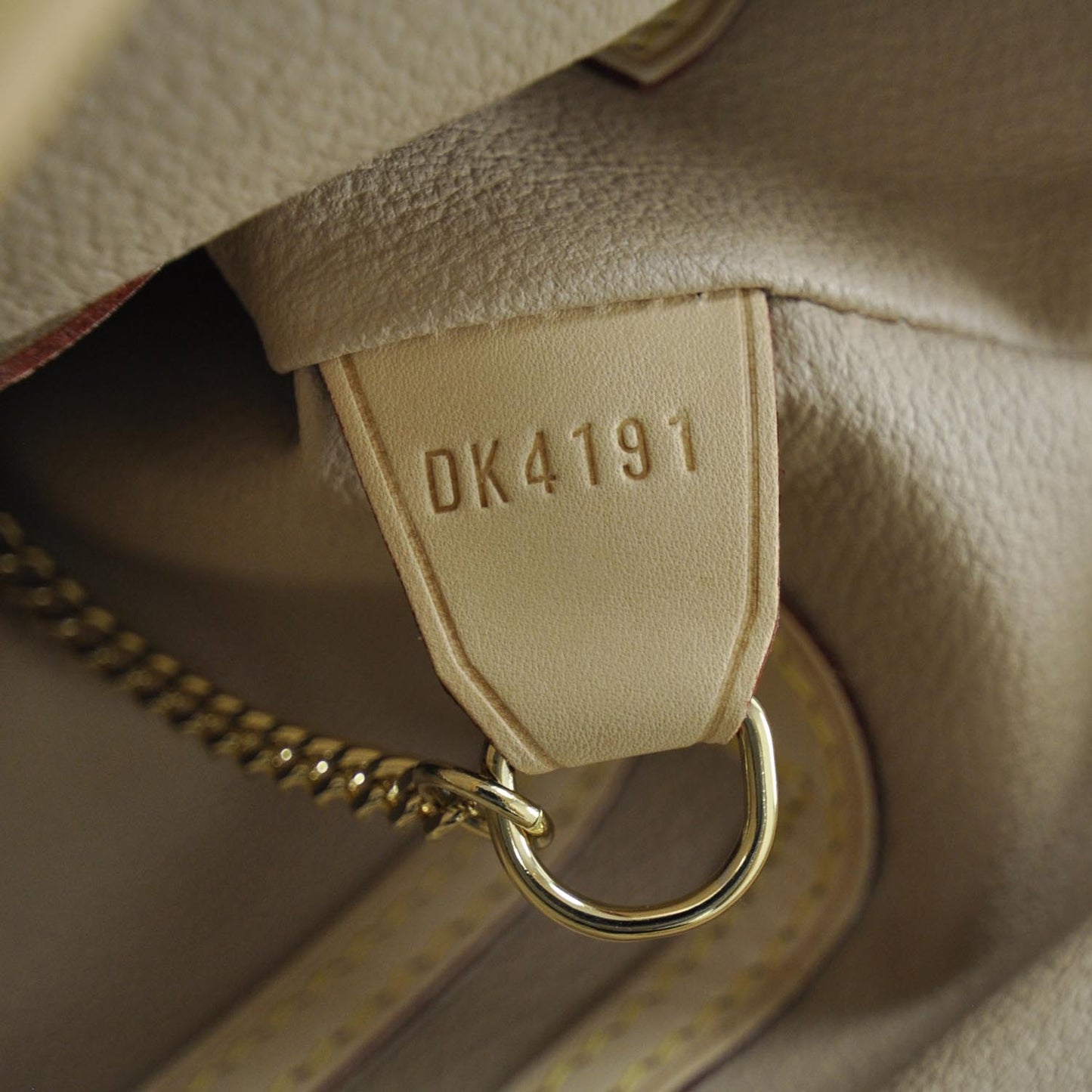 Monogram Petit Bucket 23