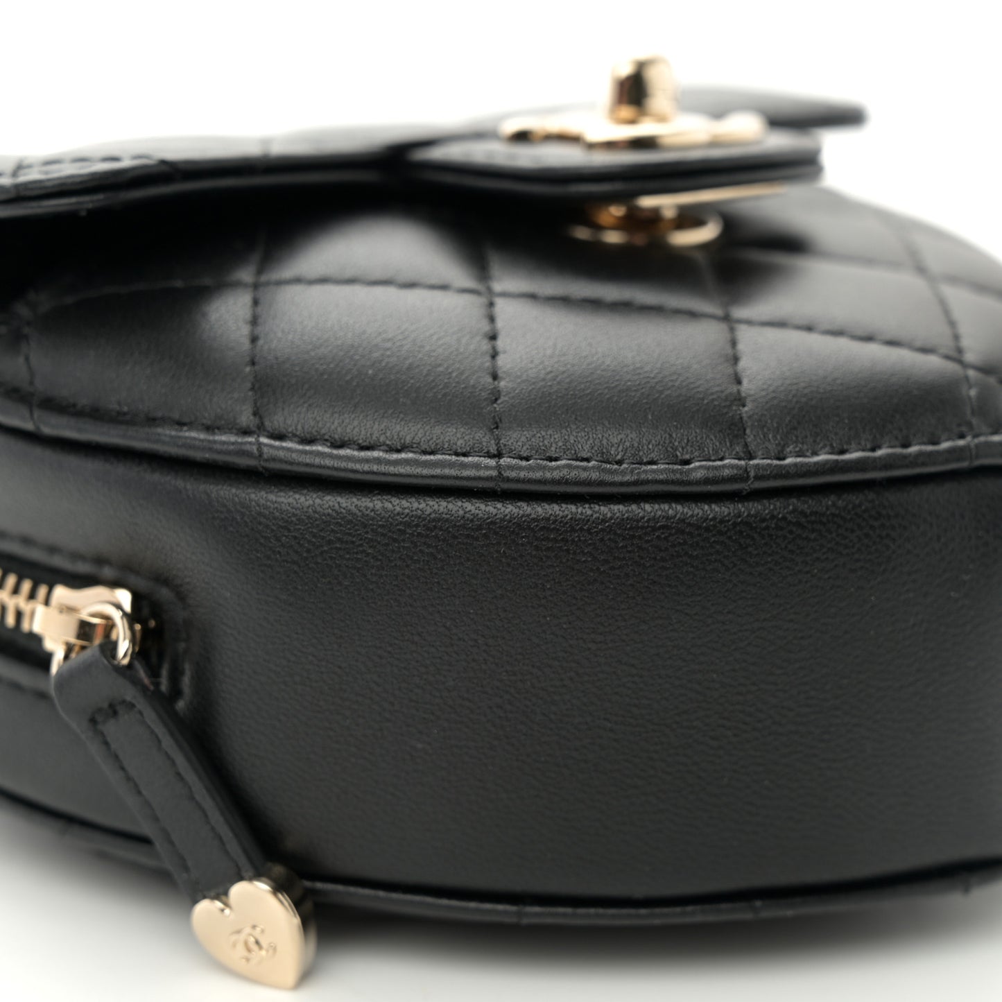 Lambskin Quilted CC In Love Heart Clutch With Chain Black