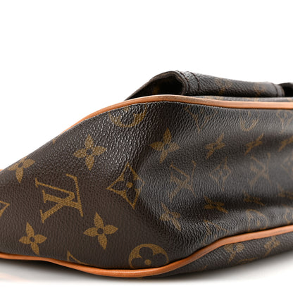 Louis Vuitton Monogram Hudson GM 9 of 16
