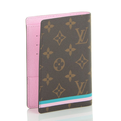 Louis Vuitton Monogram 2016 Christmas Animation Passport Cover Rose Ballerine 3 of 7