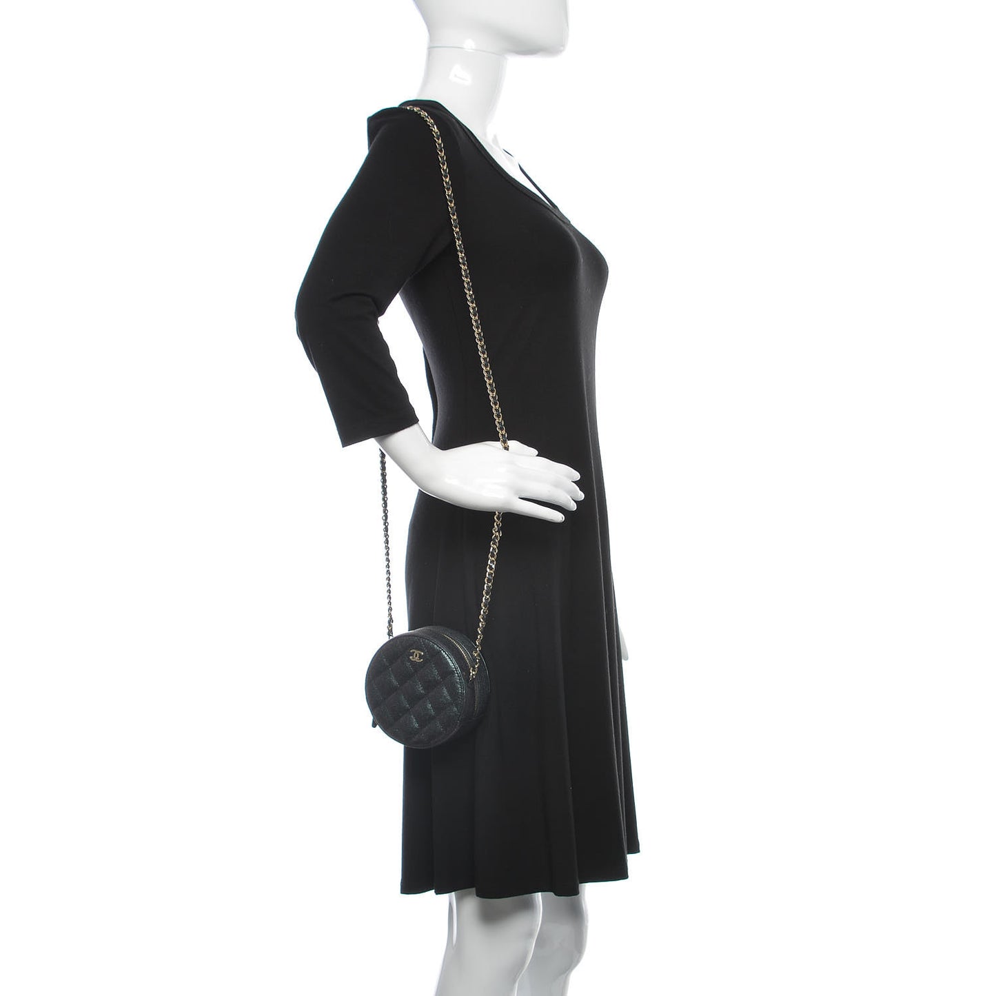 Iridescent Caviar Quilted Round Clutch With Chain Black