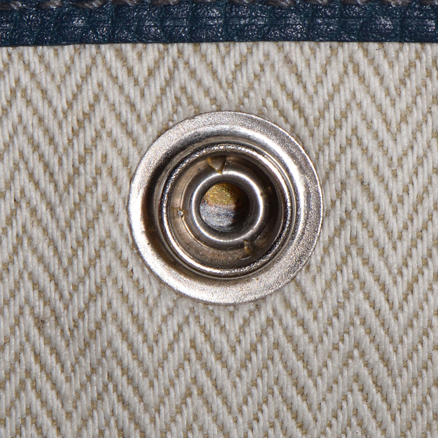 Veau Negonda Garden Party 36 MM Bleu de Prusse