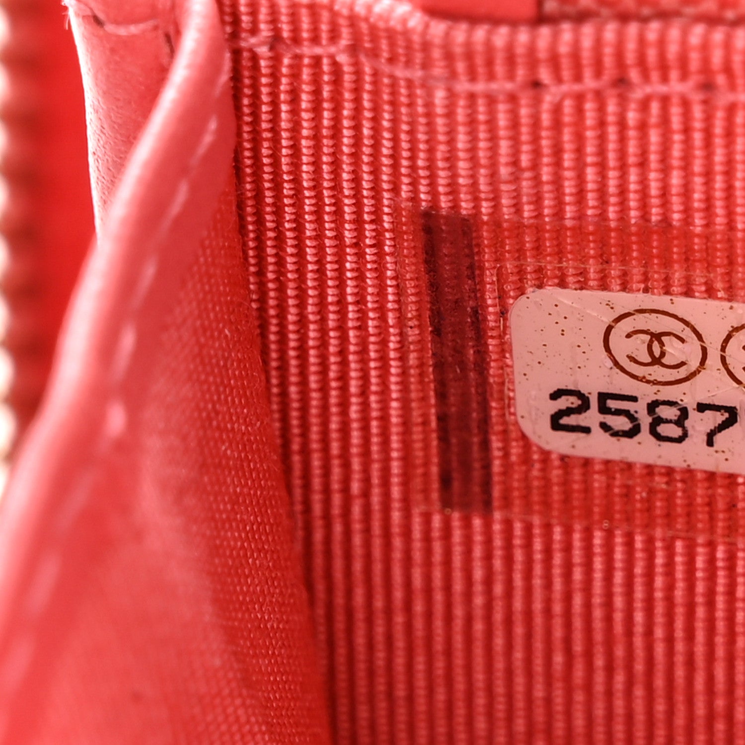 Chanel Iridescent Caviar Quilted Medium Zip Around Wallet Pink 8 of 10