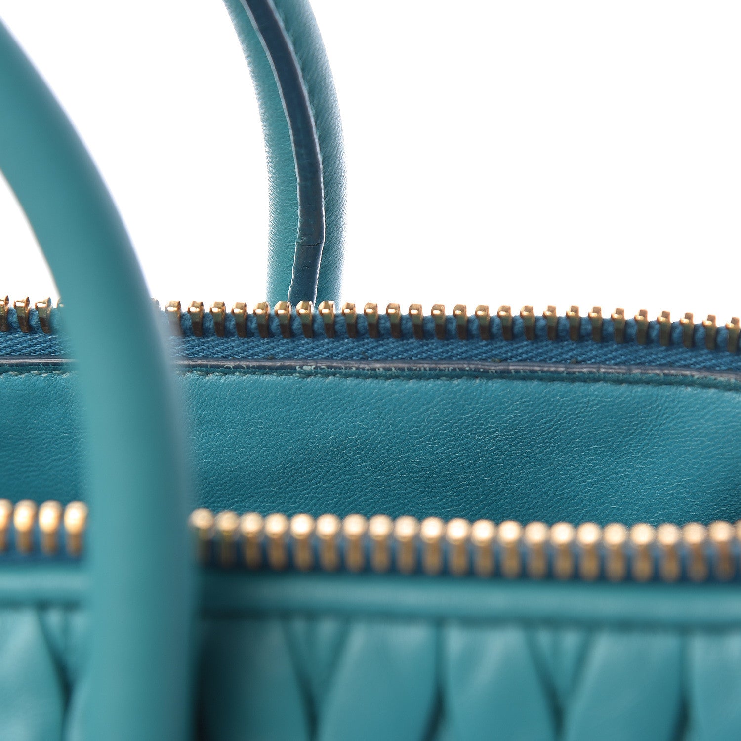 Miu Miu Nappa Matelasse Zip Tote Turchese 12 of 21