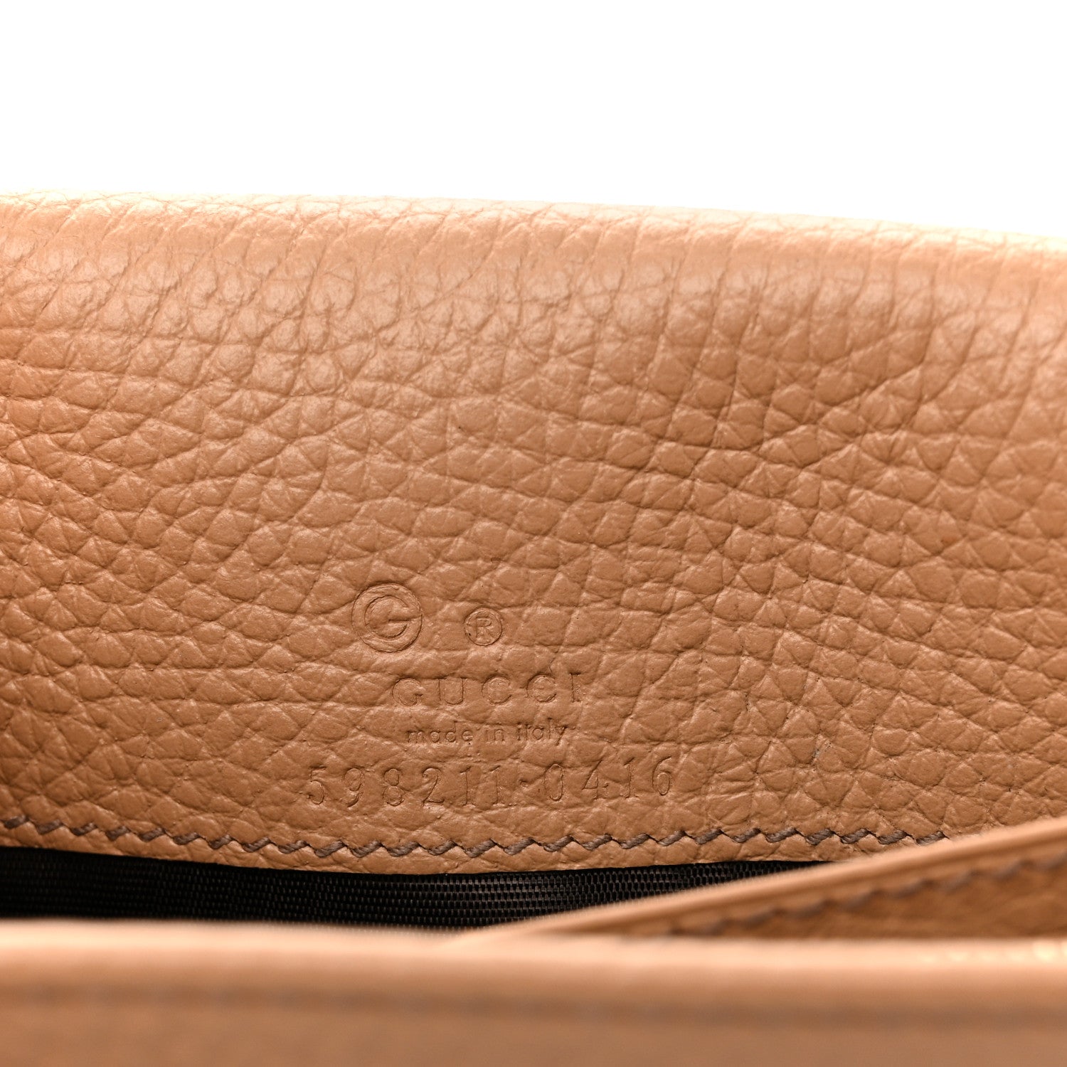 Gucci Pebbled Calfskin Soho Wallet On Chain Camelia 6 of 14