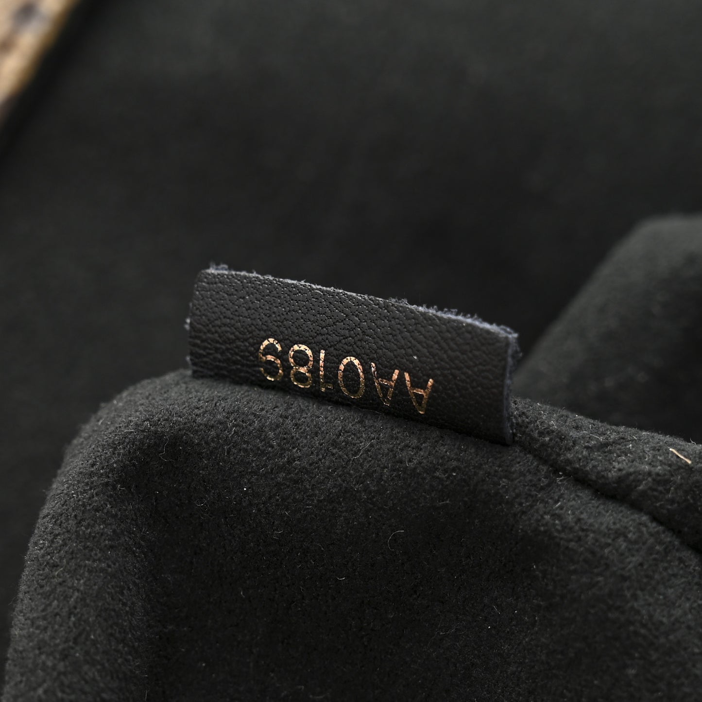 Monogram Locky BB Black