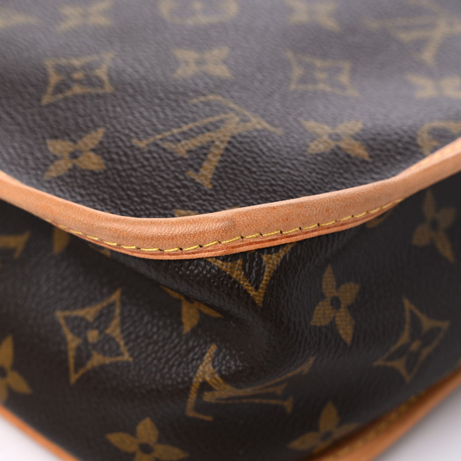 Louis Vuitton Monogram Bosphore PM Messenger 10 of 15