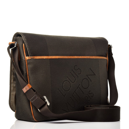 Louis Vuitton Damier Geant Messenger Bag Terre 3 of 9