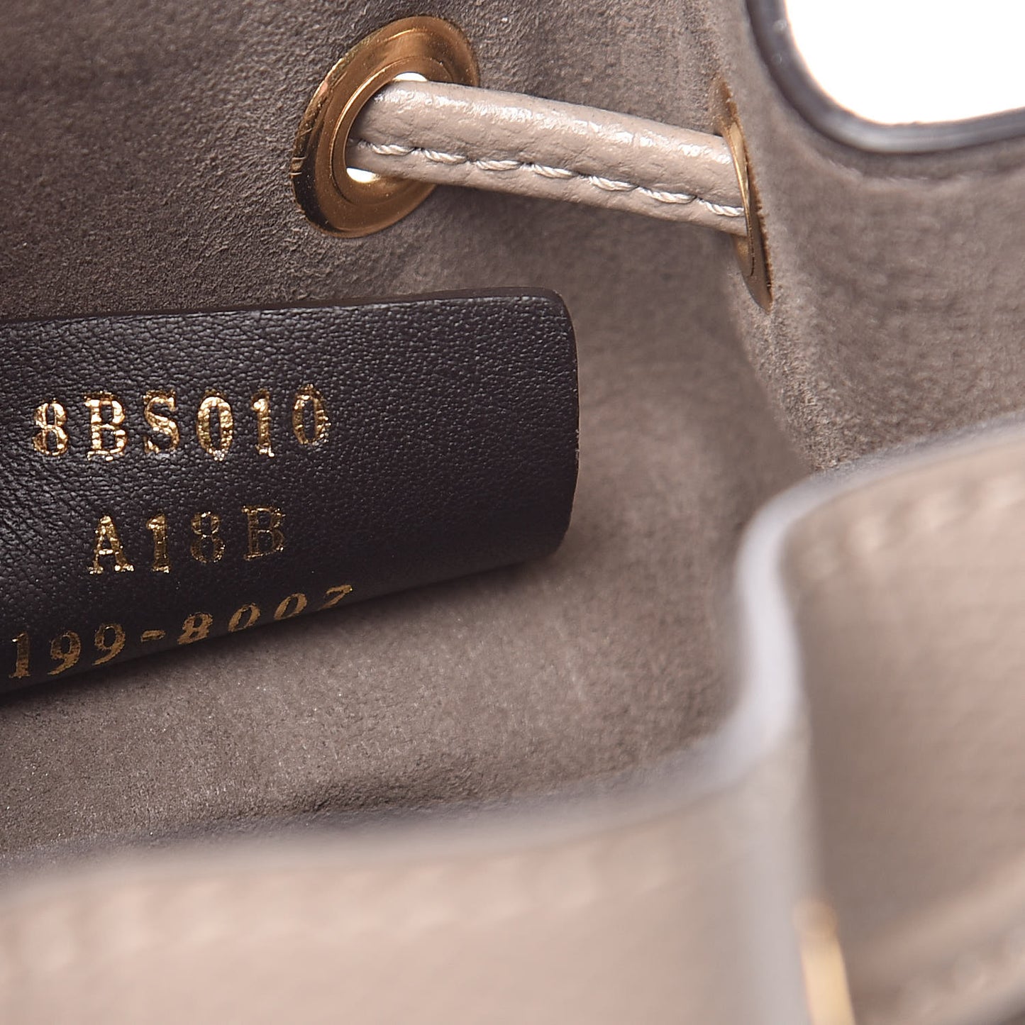Vitello Cruise F is Fendi Mini Mon Tresor Bucket Bag Tortora