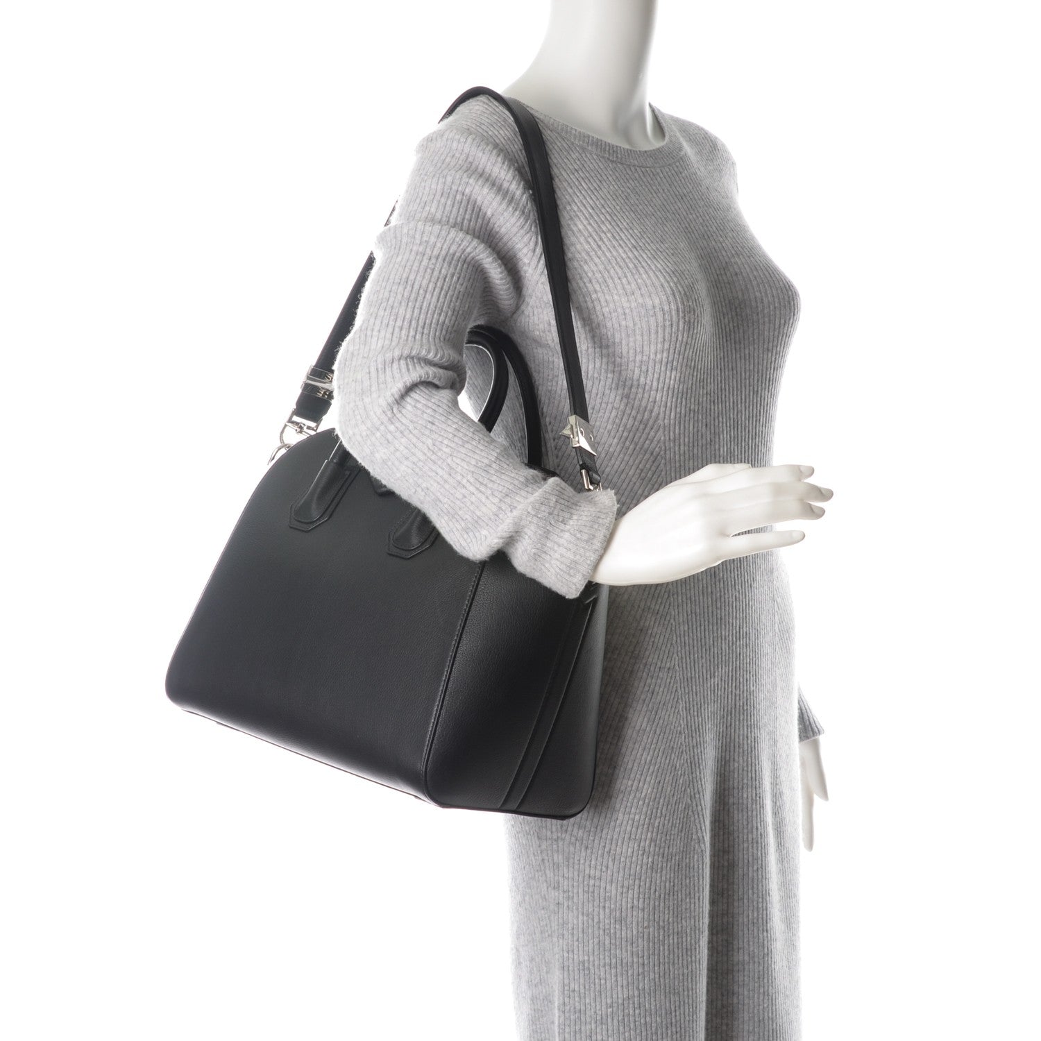 Givenchy Sugar Goatskin Medium Antigona Black 2 of 8