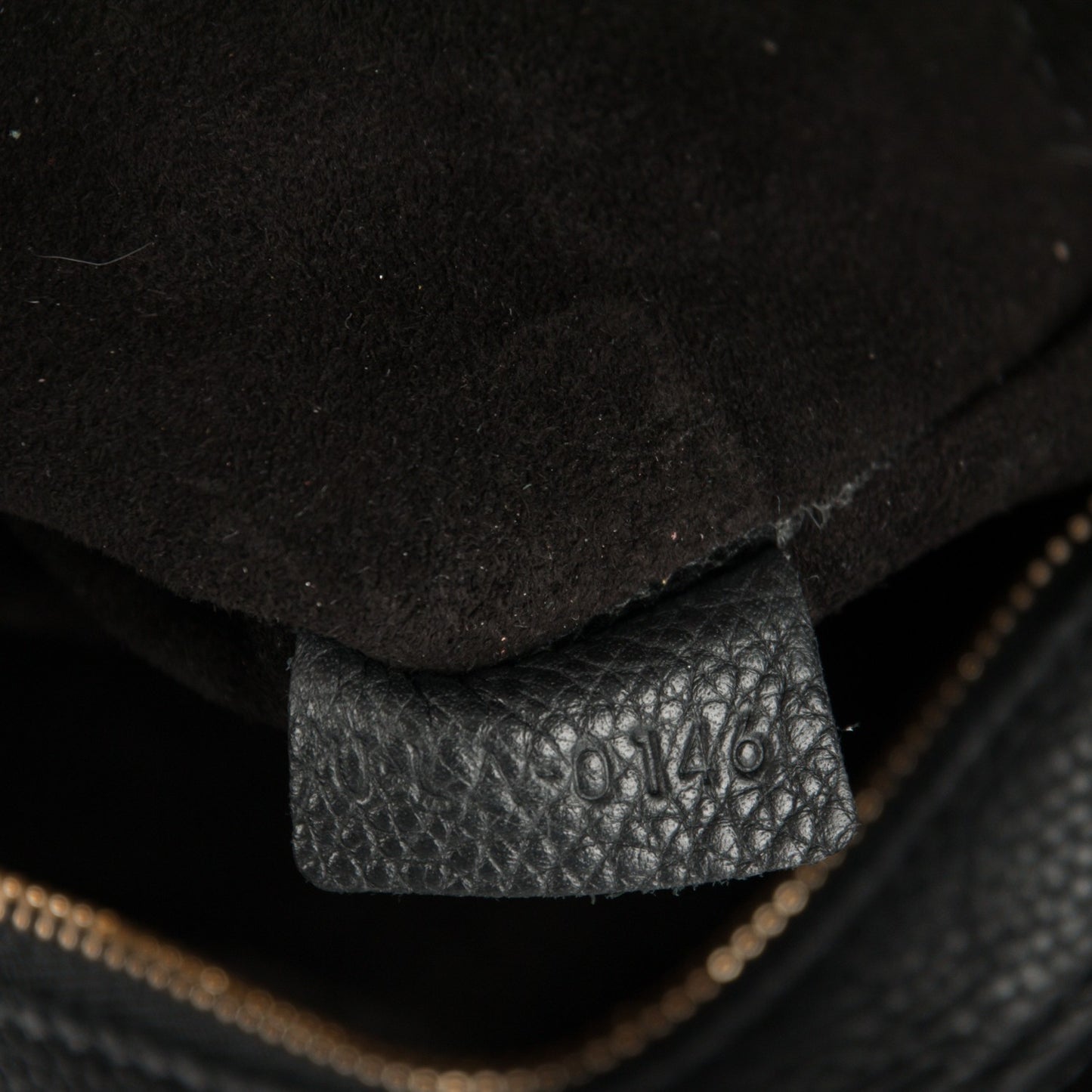 Soft Grained Calfskin Medium Belt Cabas Phantom Black